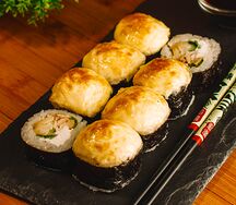 Запечённый ролл с цыплёнком