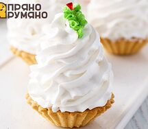 Корзинка с белковым кремом