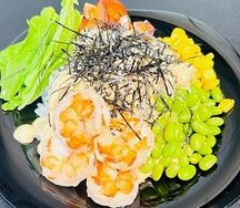 Поке с рисом и креветкой