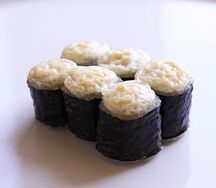 Запеченный ролл с огурцом