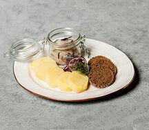 Сельдь с картофелем