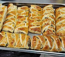 Хачапури с сыром и мясом