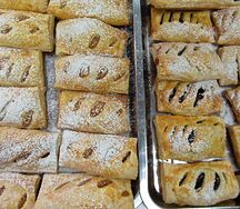 Слойка с вишней и с абрикосом