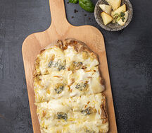 Пинца Четыре сыра