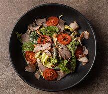 Салат с бужениной