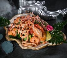 Салат с морепродуктами