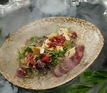 Салат с хамоном