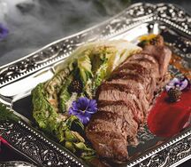 Вырезка из оленины с запеченным романо