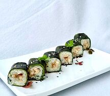 Классический ролл с угрем