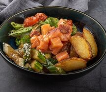 Салат с семгой и картофелем