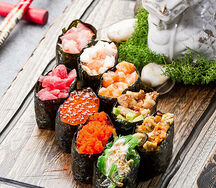 Гункан Креветка спайси