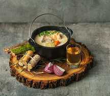 Уха с лососем и судаком