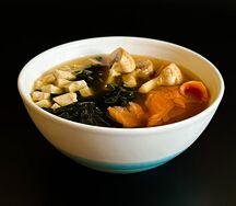 Мисо суп с лососем и шампиньонами