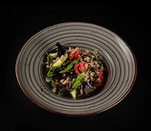 Салат по-грузински с грецким орехом