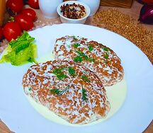 Котлета гречневая с индейкой в сливочном соусе