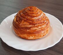 Улитка с малиновым джемом
