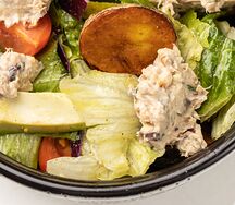 Салат с тунцом