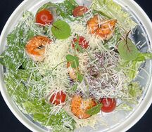 Салат Цезарь с креветкой