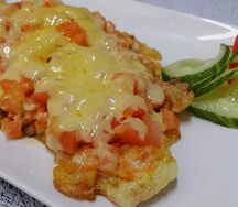 Филе трески под фирменным соусом с сыром