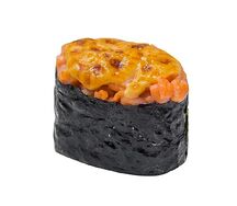 Гункан с лососем