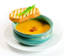 Гороховый суп с беконом