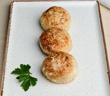 Куриная котлетка с сыром моцарелла