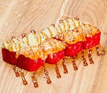 Запеченный с угрем и лососем