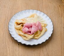 Блины с ветчиной и сыром