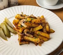Жаренный картофель с грибами