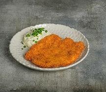 Шницель куриный с муссом из пармезана и зеленым луком