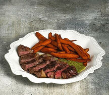 Антрекот с батат фри и фирменным соусом