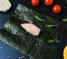 Суши с креветкой
