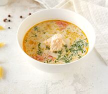 Сливочная уха из красной рыбы