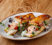 Слойка с креветкой