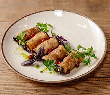 Рулетики из баклажанов