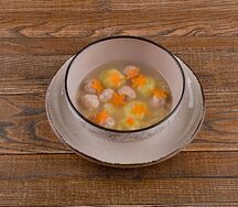 Суп с домашними фрикадельками