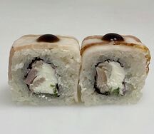 Ролл Бекон маки