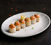 Ролл с тартаром из лосося