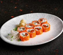 Ролл Калифорния с лососем