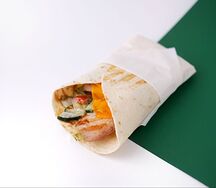 Тортилья с индейкой и соусом барбекю