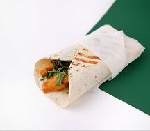 Тортилья с куриными стрипсами и омлетом