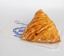 Самса с яблоком 