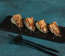 Ролл конверт с угрем спайси