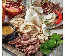 Ассорти мясных деликатесов S