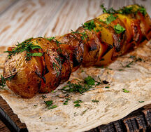 Картофель с салом на мангале