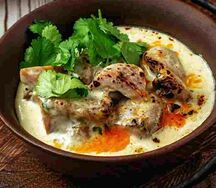 Чкмерули с соусом и кинзой