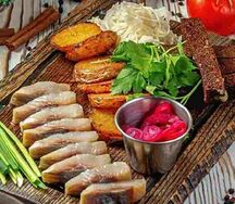 Закуска с селедочкой