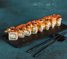 Ролл с жареным угрём