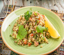 Салат Киноа с овощами