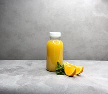 Свежевыжатый апельсиновый сок⁣